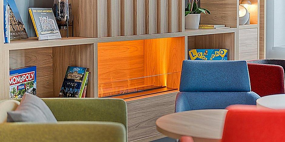 Holiday Inn Express Cambridge West - Cambourne By Ihg Exteriör bild